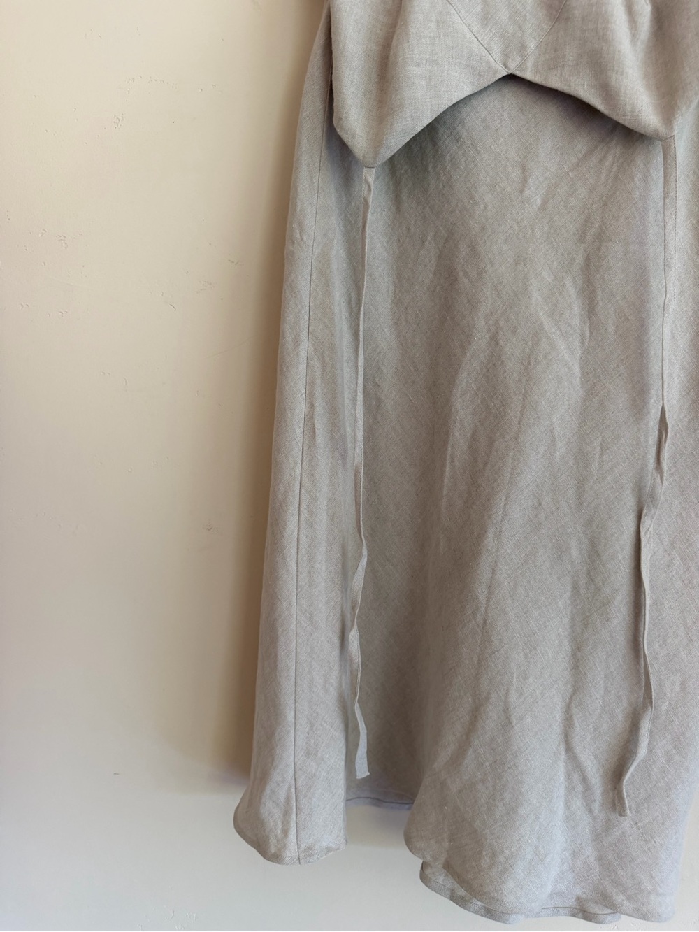 Handmade Linen Set - Picture 2 of 8